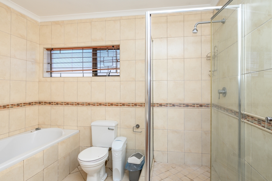 15 Bedroom Property for Sale in Summerstrand Eastern Cape
